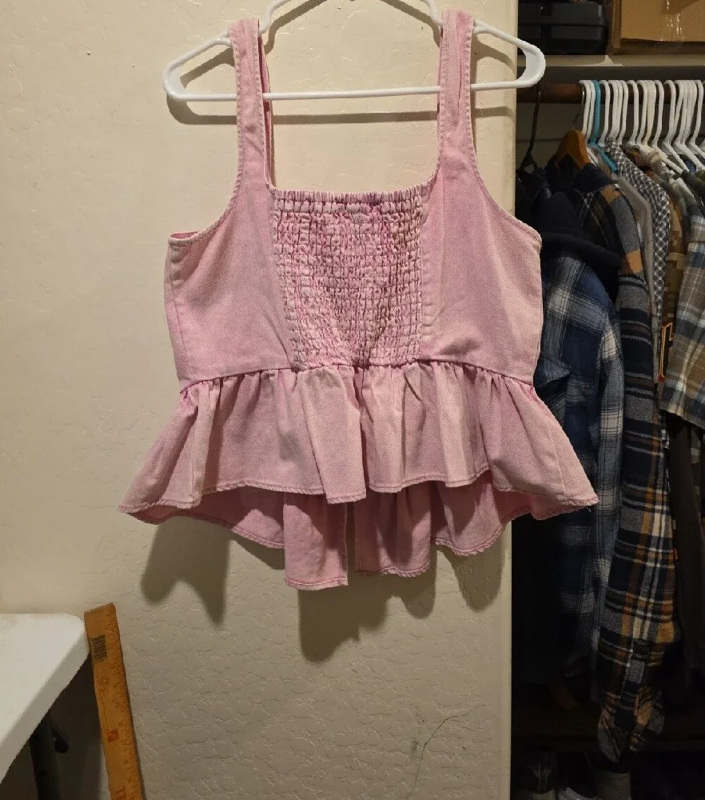 Pink Zip-Front Peplum Crop Top - Picture 6 of 8